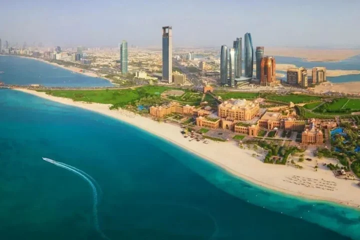 BAE Dubai RAKEZ Fabrika Kurarak Üretim Yapmak: Sanayi Lisansı ve Maliyet