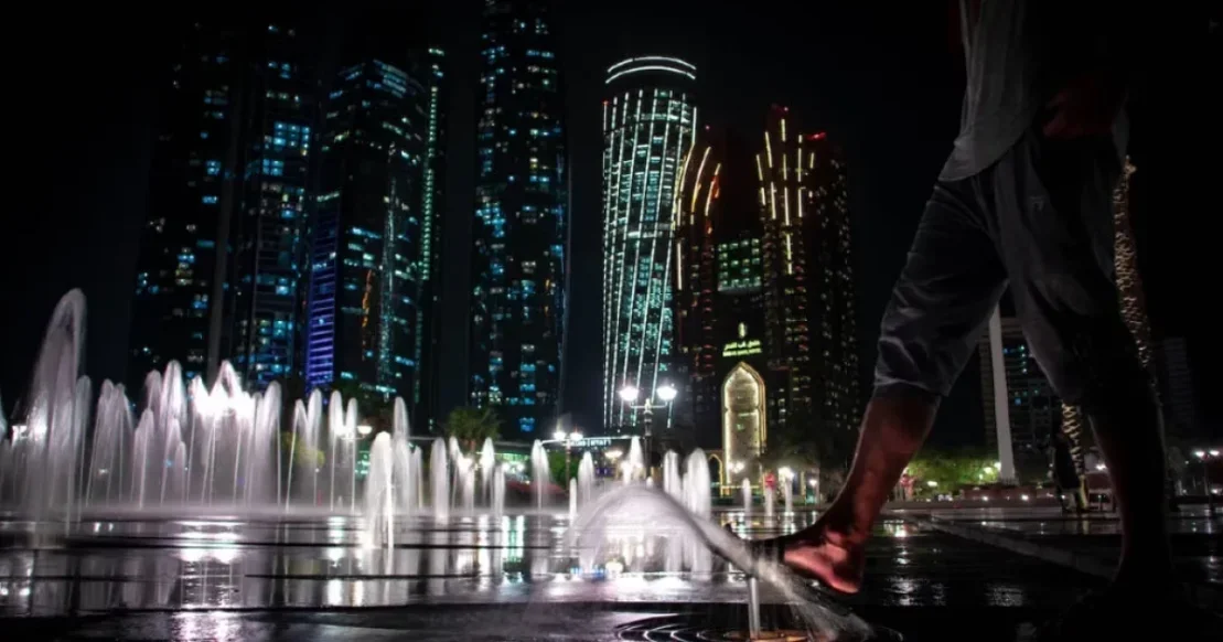 Differences Between Dubai and Abu Dhabi Differences Between Dubai and Abu Dhabi